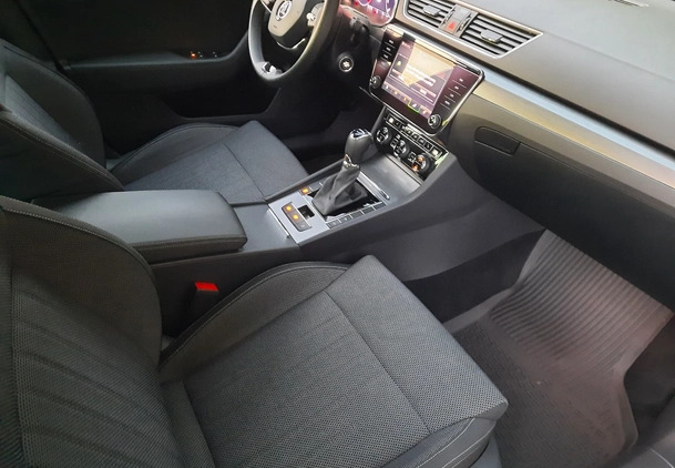 Skoda Superb cena 127900 przebieg: 85000, rok produkcji 2022 z Sobótka małe 631